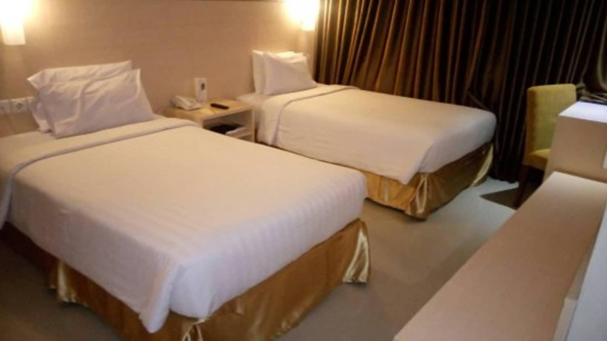 Her Hotel & Trade Center Balikpapan Luaran gambar
